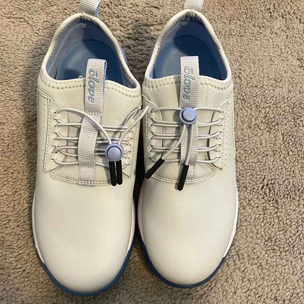 Clove sneakers